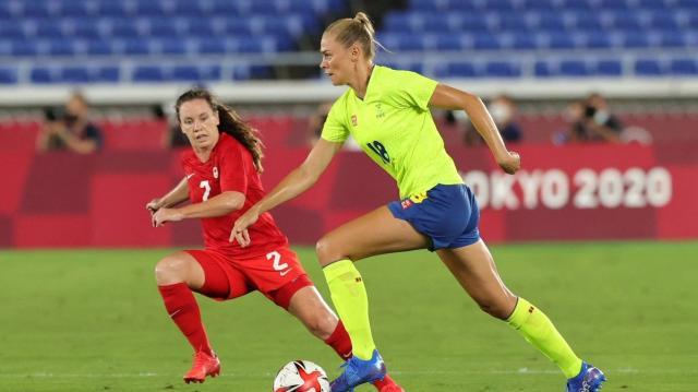 1628254197685089837.jpg E8G5RFWXIAM0HIL.jpg